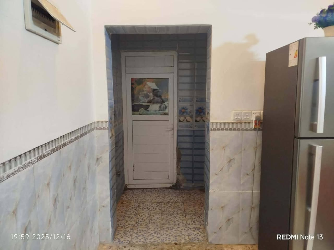 بيت ٢٠٠متر ع ساحه رقم الدار 94420بين شارع ٣٠الاول والثاني بناء طابق ونص صب كاشي سيراميك البيت جهاز.
للاستفسار ***********
