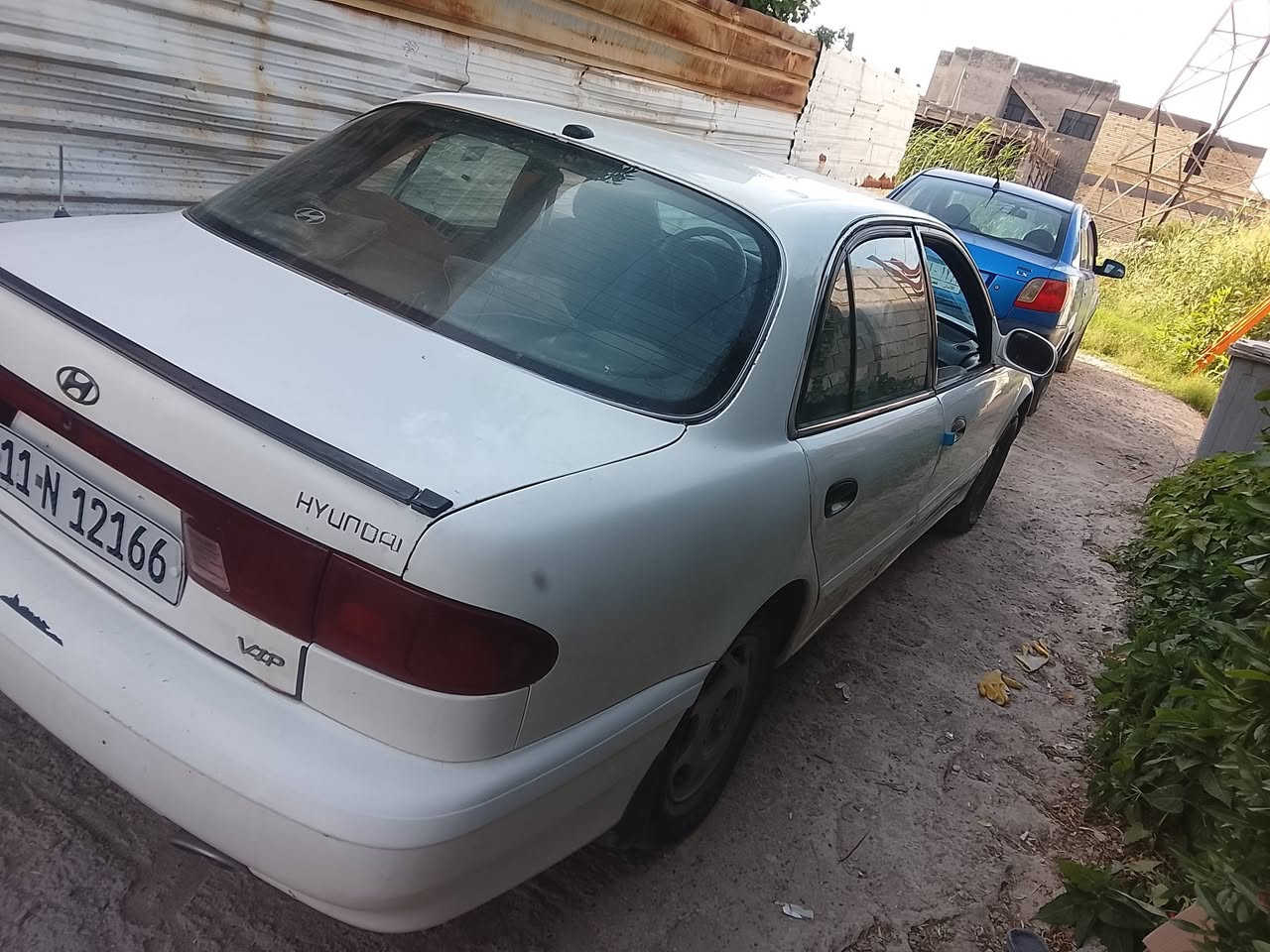 السلام عليكم سيارة سوناتة تو موديل ٩٦ رقم بغداد انكليزي الجديد 
 تبريد شغال شاشة مو راديو سيارة صبغ عام جمالية 
كير اوتو كفالة كير ومكينة حاوية صار شهرين من بدلتهة 
كهربايات كلهة شغالة 
وداخلة هزة شهر ١٢ وسيارة بسمي تحويل مباشر 
سعر ٤٨ وبيهة مجال  
مكاني بغداد محمودية ناحيت الرشيد
***********
***********

