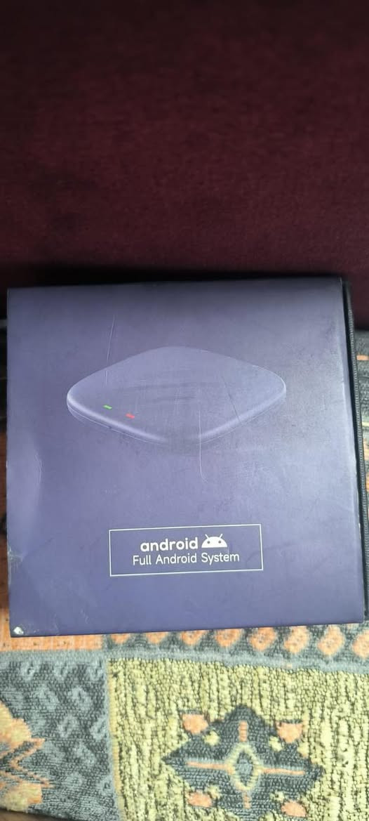 كار بلي اصلي باب اول بي مدخل شريحه وذاكرة خزن يشتغل نظام اندويد وايفون وكذلك تحويل الشاشة وعرض الهاتف والتحكم عن طريق السيارة وينزل بي جميع البرامج وبي القنوات المشفرة والمفتوحه اكثر من 8000قناة سريع جدا في اليوتيوب ومشاهدة القنوات التلفاز وبي بعد مواصفات اهواي استخدام قليل واخو الجديد الجهاز الله الشاهد اشتريته ب275 ابيعه ب150 تواصل على الرقم واتساب ***********
