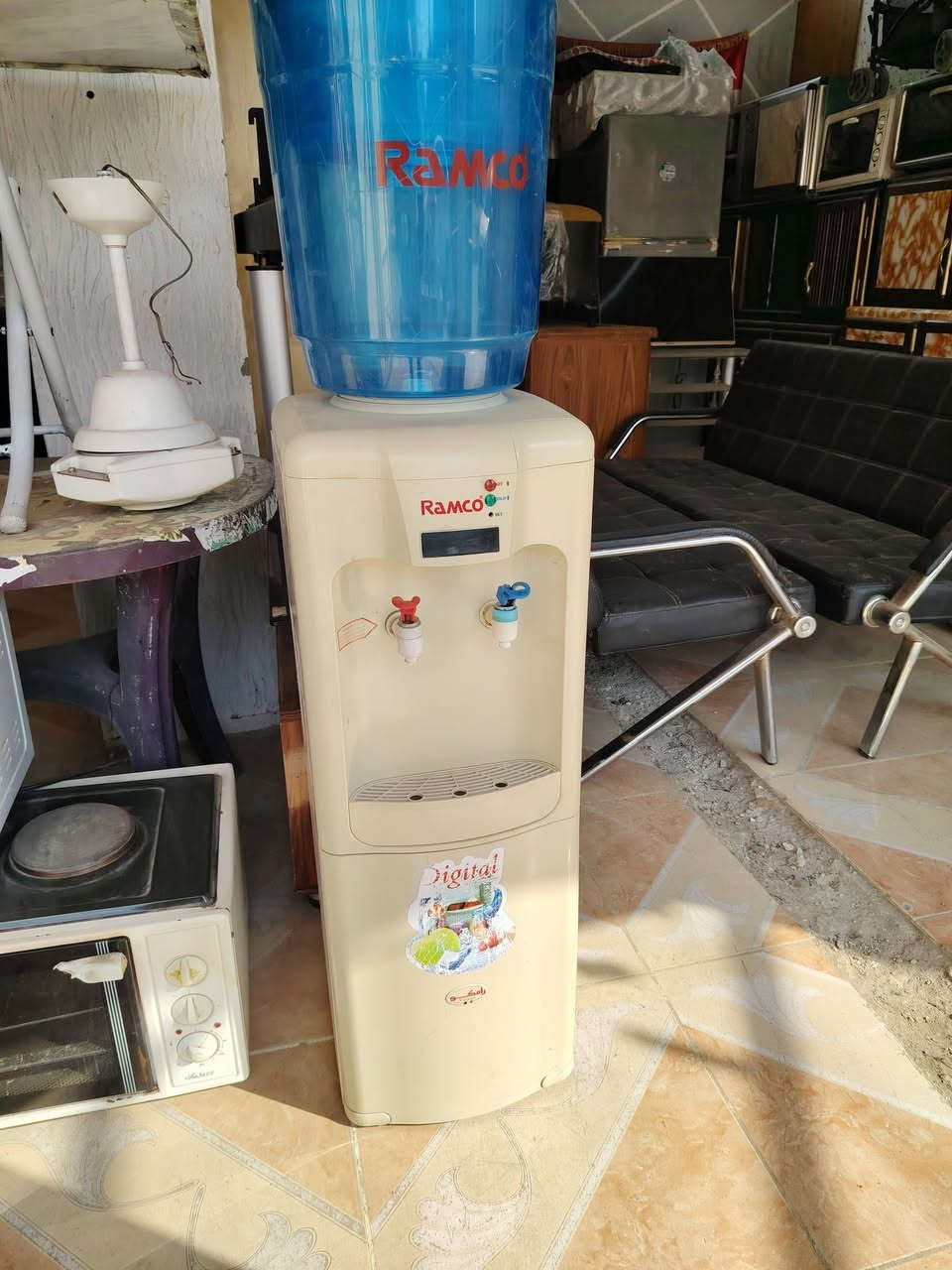 ((غير متواجد ع الفيس))  محلات ابو عبدالله حي سومر قرب جامع قباء مجاور قاعة مثنى الطائي //مستعدون لشراء الاثاث المستعمل والجديد من البيوت كامل شلع //*********** //***********
