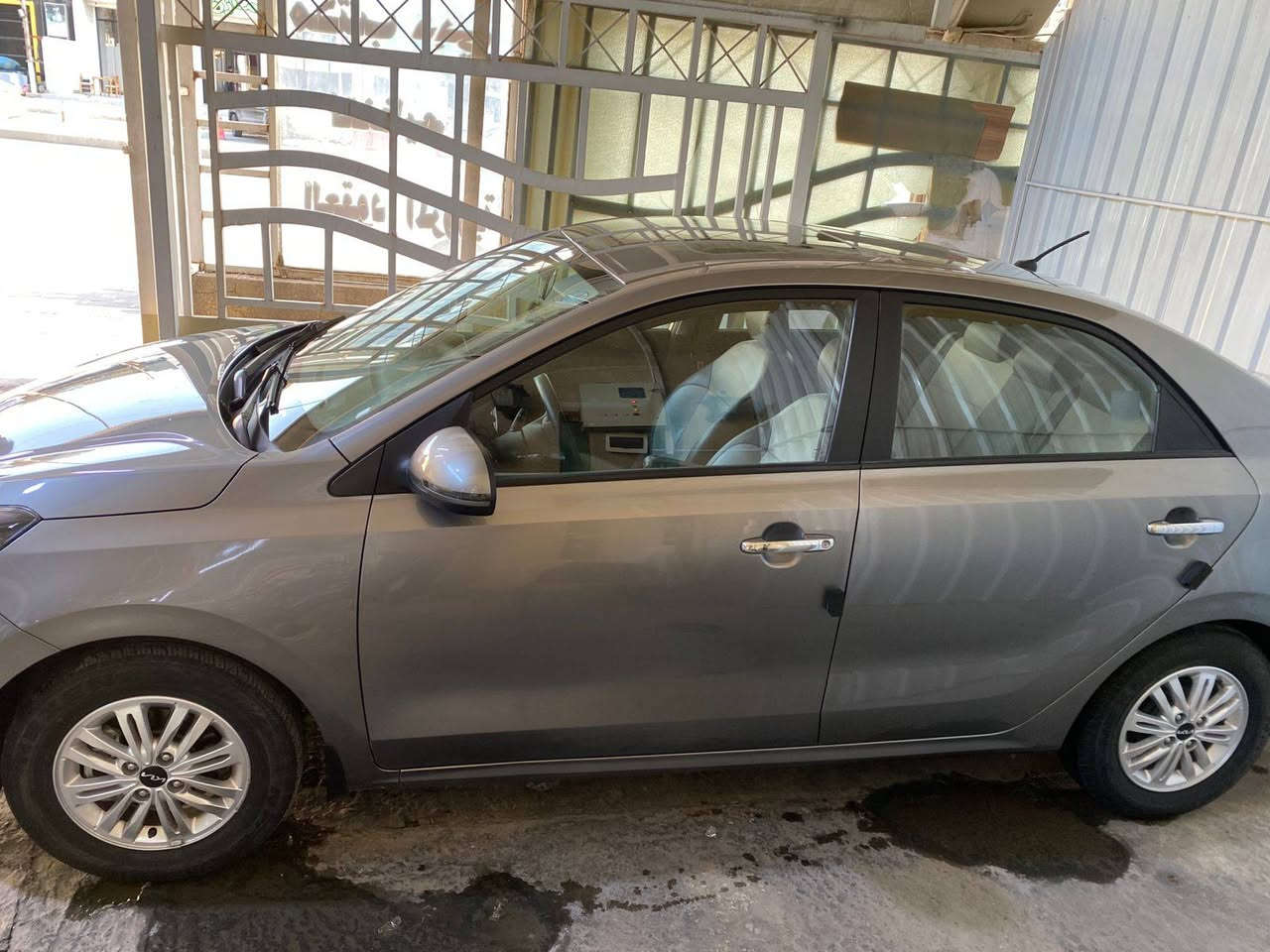 سلام يا
كيا بيجاس موديل 2024 خليجي
رقم أربيل دولي
تريد وكاله أو تحويل
السياره بدون ضربه بس بيه صبغ قطعه واحده إثر شخط
فول مواصفات
فتحه
شاشه
كاميره
حاسات
كراسي جلد
مري اشاره
ويل كب تحكم سترين اواكس بلوتوث حكايه تلفون مانع انزلاق حاس اطار
كورس سرعه
اتصال ***********او ***********مكاني بغداد
