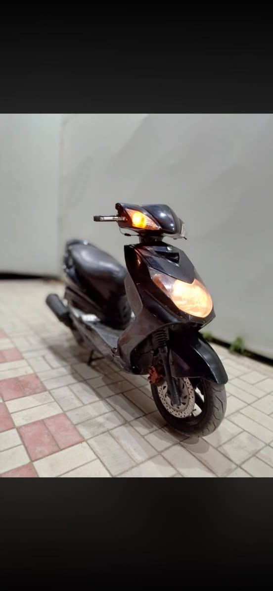 سلام علكيم دراجه سكنس فحل كابريتر مال رمبه المكينه ما مفتوحه  كلهة بلادي كفراتهة بلادي السعر 650مكاني مدينه الصدر ***********
