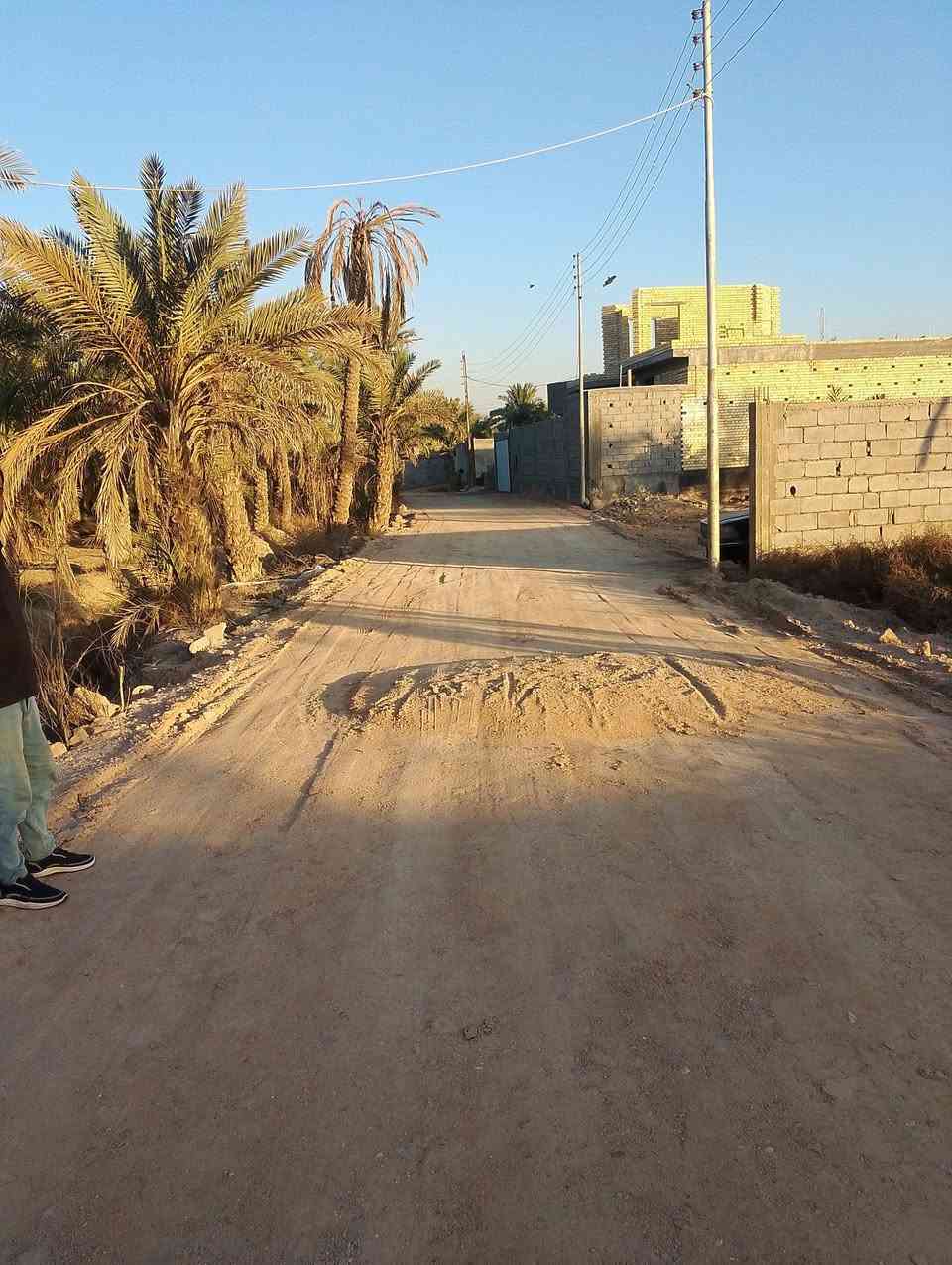 السلام عليكم يتوفر قطعه للبيع مساحه 560متر طابو زراعي يدخل اسمك سهم بلطابو واجه 20متر كل الخدمات متوفره العنوان ابو الخصيب نهر خوز تبعد عن شارع السايدين 600متر سعر 150مليون وبي مجال ***********
