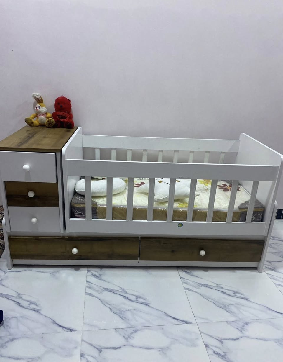 متاح للبيع 
مبرده سعره ١٧٥
كاروك ٧٥


**إذا كنت صاحب هذا الإعلان وتريد حذفه لأي سبب، رجاءا أرسل رسالة إلى الدعم الفني**