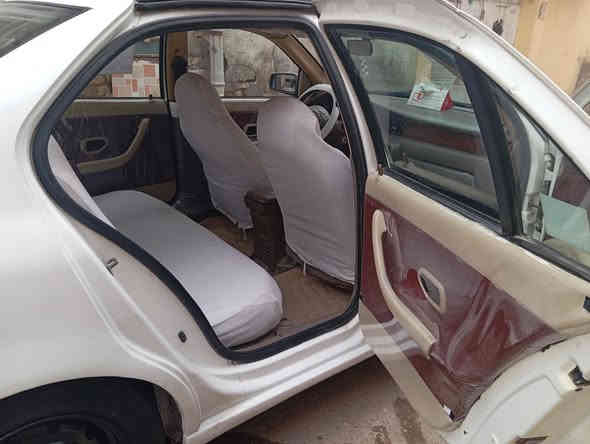 سلام عليكم سمند للبيع كرستال 12
كفاله عده الهلال معمر 
تبريد حداديه كهربائيات جاهز
تخم تاير هسه شاده 
بسمي رقم نكليزي سنويه ل 30
المكينه ناعمه ومابيه دخانه بس تنقص دهن 
56وبيه مجال 
‏‪0776 061 9758‬‏
العماره حي الرساله
