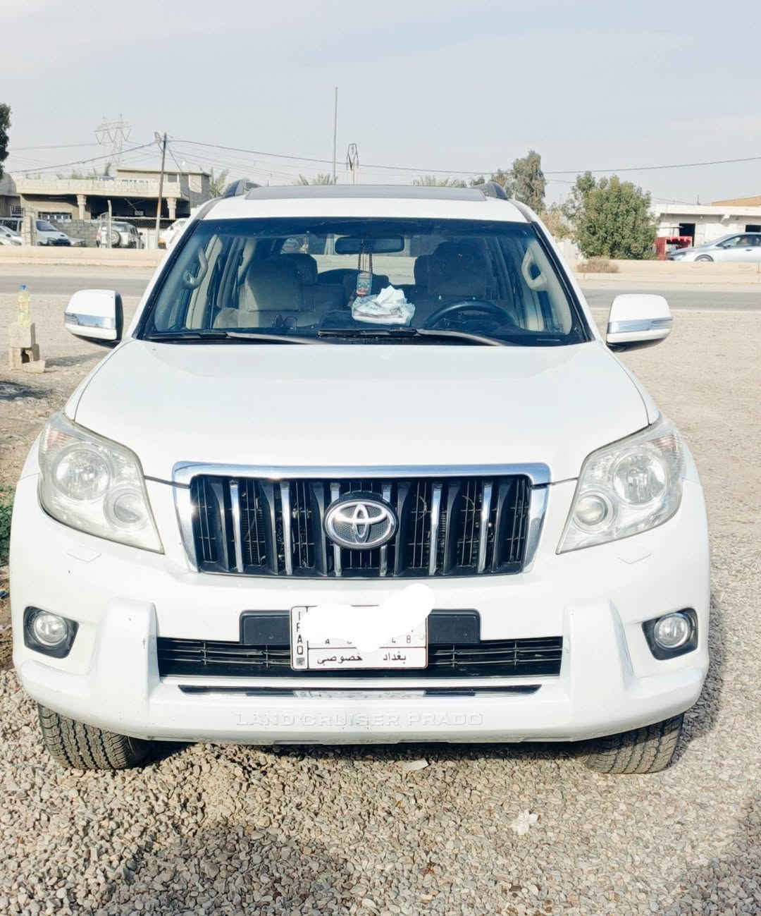 السلام عليكم تويوتا برادو كويتي موديل 2010  محرك 4000 /6 سلندر تخم تاير جديد صدر امامي خلفي جديد  مواصفات السيارة سلايد قماره دبل تانكي دفع رباعي داخل  بيجي ثلاجة تحكم ستيرن حساس امامي خلفي كامره اماميه خلفية 4 جهات 12 ايرباك لايت زنون  كشنات اماميه تدفئه تبريد شاشه اصليه DVD بالسقف مري جانبيه شفط كهرباء 7 راكب 3 قطع تبريد بلوتوث CD  منفذ AUX/USB اضائه لدي بالابواب داخلي اضائه ترحيب السيارة مكفوله كفاله عامه من الصبغ فقط باب جامرلغ السايق بية 4 أصابع صبغ / محرك مكفول اكسل امامي خلفي مكفول كشنات الخلفيه كهرباء  شفط سبعه راكب  السيارة فول عنواني ديالى رايد بيع او مراوس  هاتف ***********
