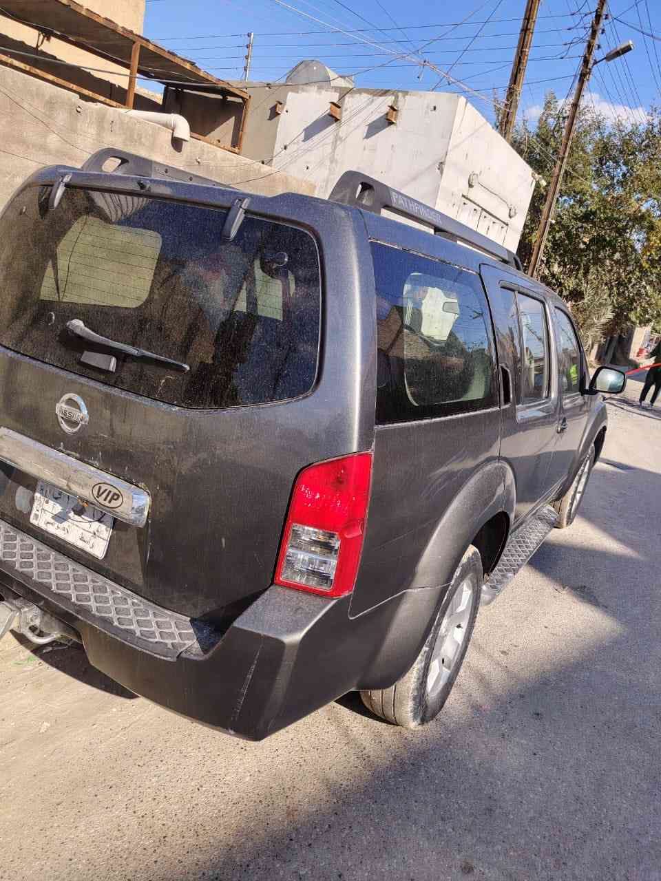 السلام عليكم
سياره باڤندر موديل 2007  
السياره نضيفى بيهه فقط اواحظ 
تحويل شوكت ما تريد صاحبهه يطلب ورقتين طايحات من السعر 
مكان السياره بغداد الرشاد 
السعر ٧٠ 
***********
