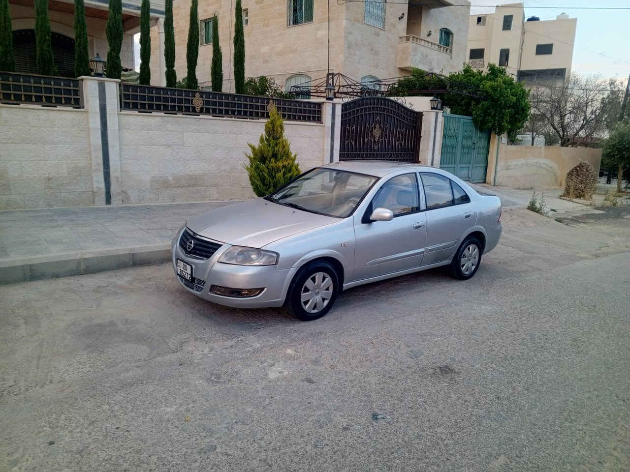 بسم الله الرحمن الرحيم 
للبيع بسعر مغري جدا جدا 4300 دينار 
نيسان صني موديل 2011 بحالة الوكالة جير اوتوماتيك 
مالك ثاني من الحرة 
خصوصي اصلي 
غرفة وكالة مشية وكالة 
ماتور 16 اقتصادية جدا
فحص مرفق مع الصور 
العنوان الزرقاء 
للجادين فقط الاتصال ع 0786117574


**إذا كنت صاحب هذا الإعلان وتريد حذفه لأي سبب، رجاءا أرسل رسالة إلى الدعم الفني**