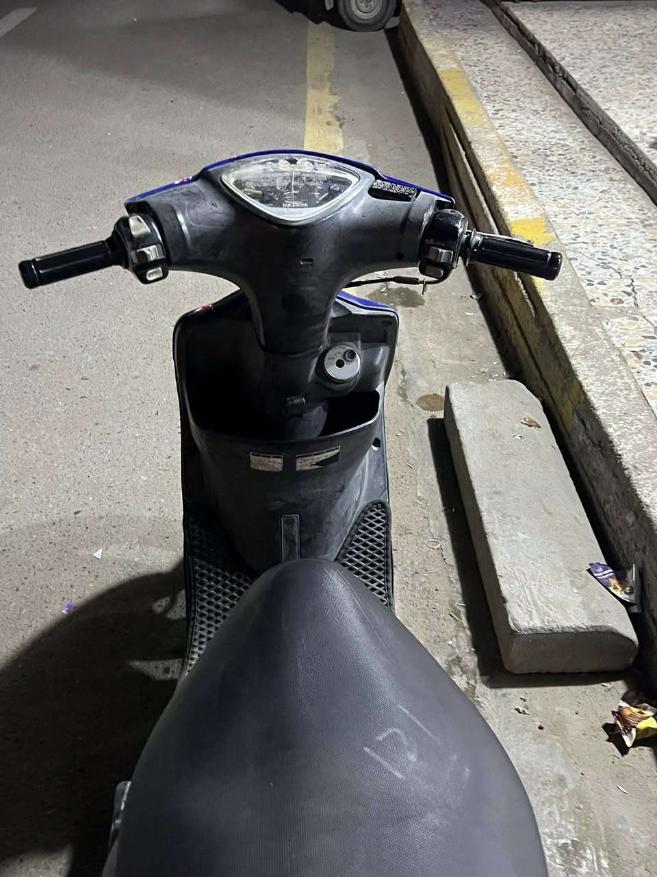 السلام عليكم دراجة ماكس عدلة للبيع كاملة اي نقص مابيها اوراقها كاملة                     السعر 950 وبيها مجال


**إذا كنت صاحب هذا الإعلان وتريد حذفه لأي سبب، رجاءا أرسل رسالة إلى الدعم الفني**