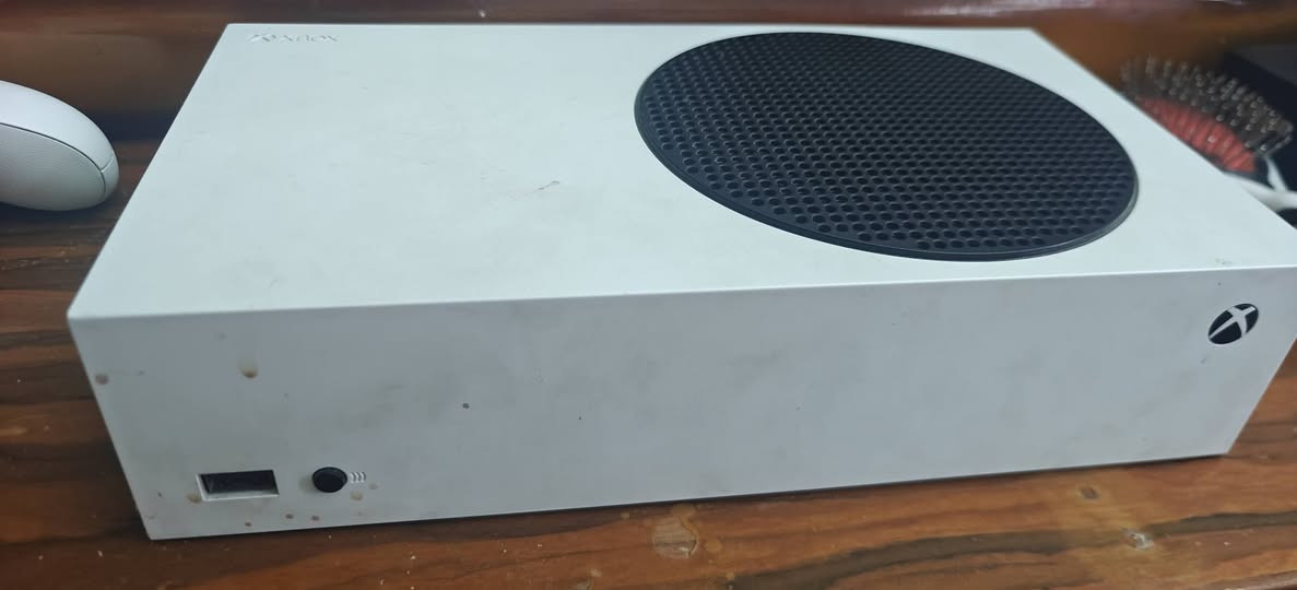 السلام عليكم متوفر سيريس اس مستعمل اصدار22 استخدام اقل6 اشهر مع العمل مشتري ب2بنهاية 24 سعر 400بية مجال قليل


**إذا كنت صاحب هذا الإعلان وتريد حذفه لأي سبب، رجاءا أرسل رسالة إلى الدعم الفني**