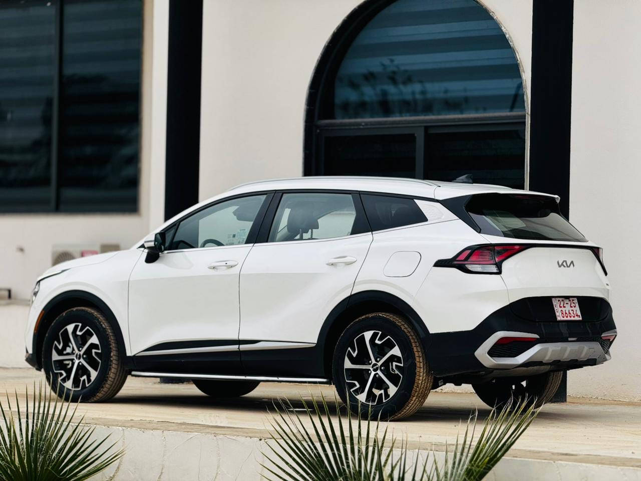 كيا سبورتاج هايبرد 2023 – فئة EX رقم كاتي تترقم شمالي
• صبغ: جاملغ + باب دواخل سليمة
             ايربكات سليمة 100% 
 • تعديل بارد PDR للباب الخلفي 

      المواصفات
 • بصمة تشغيل + هاند بريك إلكتروني تشغيل عن بعد 
     • هاند بريك بصمة
 • كاميرا خلفية
 • لايتات LED أمامي وخلفي
 • رادارات جانبية Blind Spot
 • رادار امامي (تحديد مسار + تنبيه  تصادم+ ايقاف ذاتي

     •     دوسات جانبية بلادية
 • كشنات جلد
 • تدفئة كشنات + هيتر استيرن
 • كشنات كهربائية 
 • شاحن وايرلس
 • شاشة كبيرة
 • دشبول ايباد
 • تبريد قطعتين
     •  ويل كب كروم
     •   شفتات استيرن
 • حساسات خلفية  Auto Hold

 • أربع أنظمة قيادة
 • نظام نزول من المرتفعات
 • كير ماوس

     السعر 195 

📍 العنوان: أربيل – عنكاوا

*********** واتساب 
*********** واتساب
