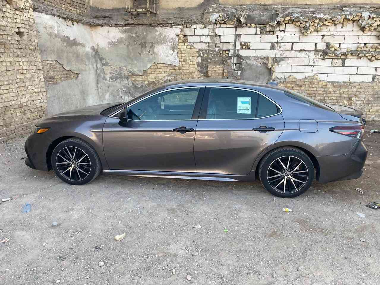 السلام عليكم 
كامري موديل 2021SE
وارد أمريكي حدث بنيد چاملق 
مكينه گير حداده كفاله سياره حلوه وجديده (***********) والسعر 170 وبيها مجال ‏مكاني البصرة￼ البصرة, العراق
