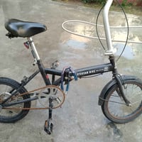 بايسكل ابو الطبكة نضيف ناقص جاملغ خلفي و مبدل بريك امامي السعر90 الرقم...