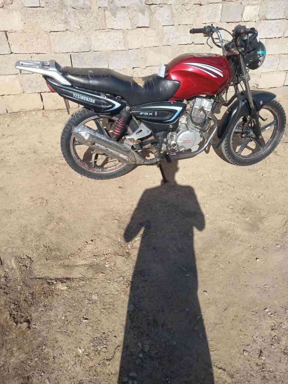 دراجه البيع محرك مكفوال كفاله عامه 
اوراق اصوالي مكان بغداد الاستفسار رقم ***********
بي واتساب ب 500 و بيه مجال
