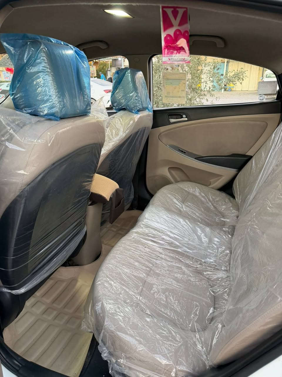 السلام عليكم اكسنت 2016 خليجي كير محرك تبريد كفاله بيهه جاملغ مال سايق صبغ بدون دواخل والباقي كفاله مصفره غرامات بسمي تحويل ثاني يوم مكينه 1400 تخم تاير جديد دسكات 4 تحكم  شاشه تاب سعرهه 95 وبيهه مجال حك الجيه مكاني بغداد حي العامل للستفسار على هاذه الرقم ***********
