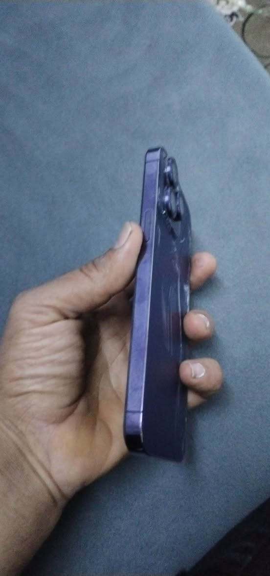 ايفون 14 برو ماكس 
128 يةك سيم اي سيم
رةنكي مور 
بس باتري و كاميرا لة شةريكة گوراوة 
مةسج بيلادي هةية 
لةهةوليرم 
نرخي 480$ محامةلةيةكي كةم أربيل, العراق


**إذا كنت صاحب هذا الإعلان وتريد حذفه لأي سبب، رجاءا أرسل رسالة إلى الدعم الفني**