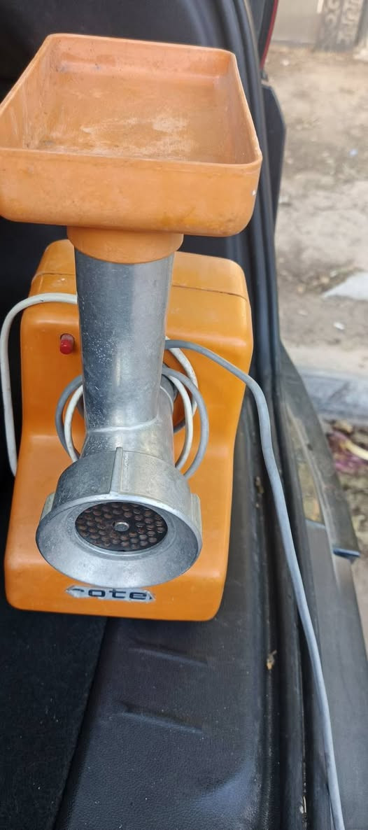 السلام عليكم اصليات مؤسسه كلش نظاف اخو الجديد للاستفسار *********** مكاني بغداد حي القاهره
