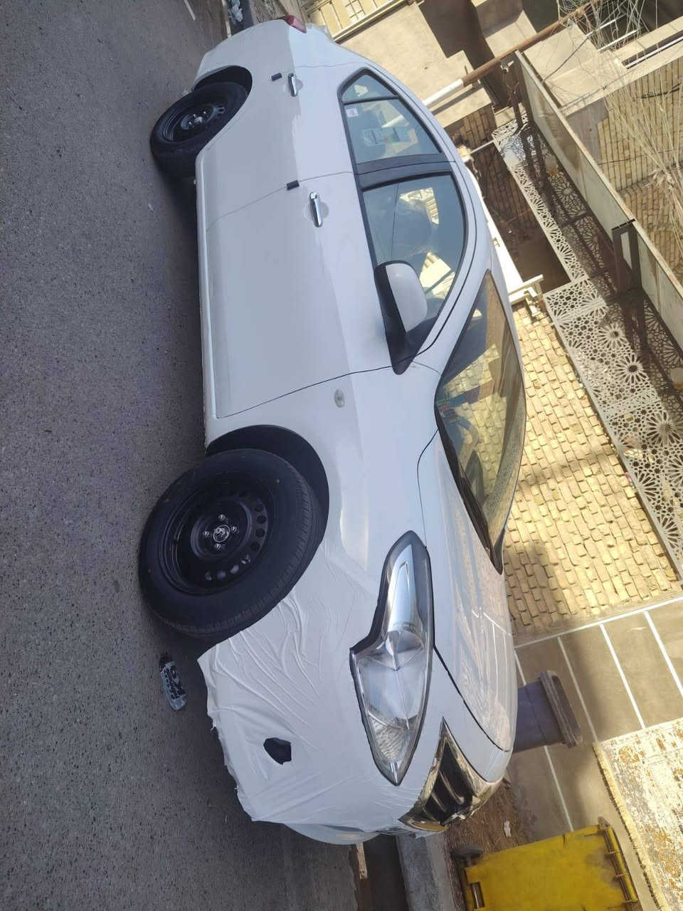 سني نيسان هندي موديل ٢٠٢٣ ام لبليته الزركه مكفوله من الصبغ مكفوله من التبديل محرك وكير كفاله ماشيه ٧٣ الف السعر ١١٣ قفل مكاني بغداد البلديات ***********
