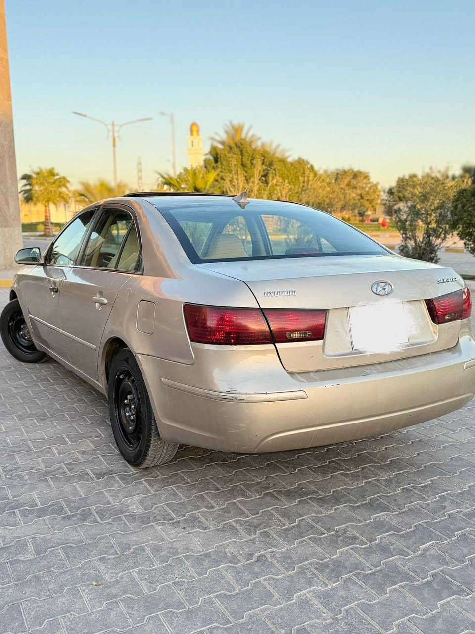 للبيع سوناتا موديل  2010  /ادوات
عليه رقم+سنويه اربيل/كص جنطه بانزين 
السياره فــوول فتحة 1/1  وصوره كدامك
جديده بمعنى الكلام 
كير،مكينه 4 سلندر ،حداديه،تبريد،كله شرط جديد
للاستفسار ☎️ المكان نجف  ***********. السعر  45
