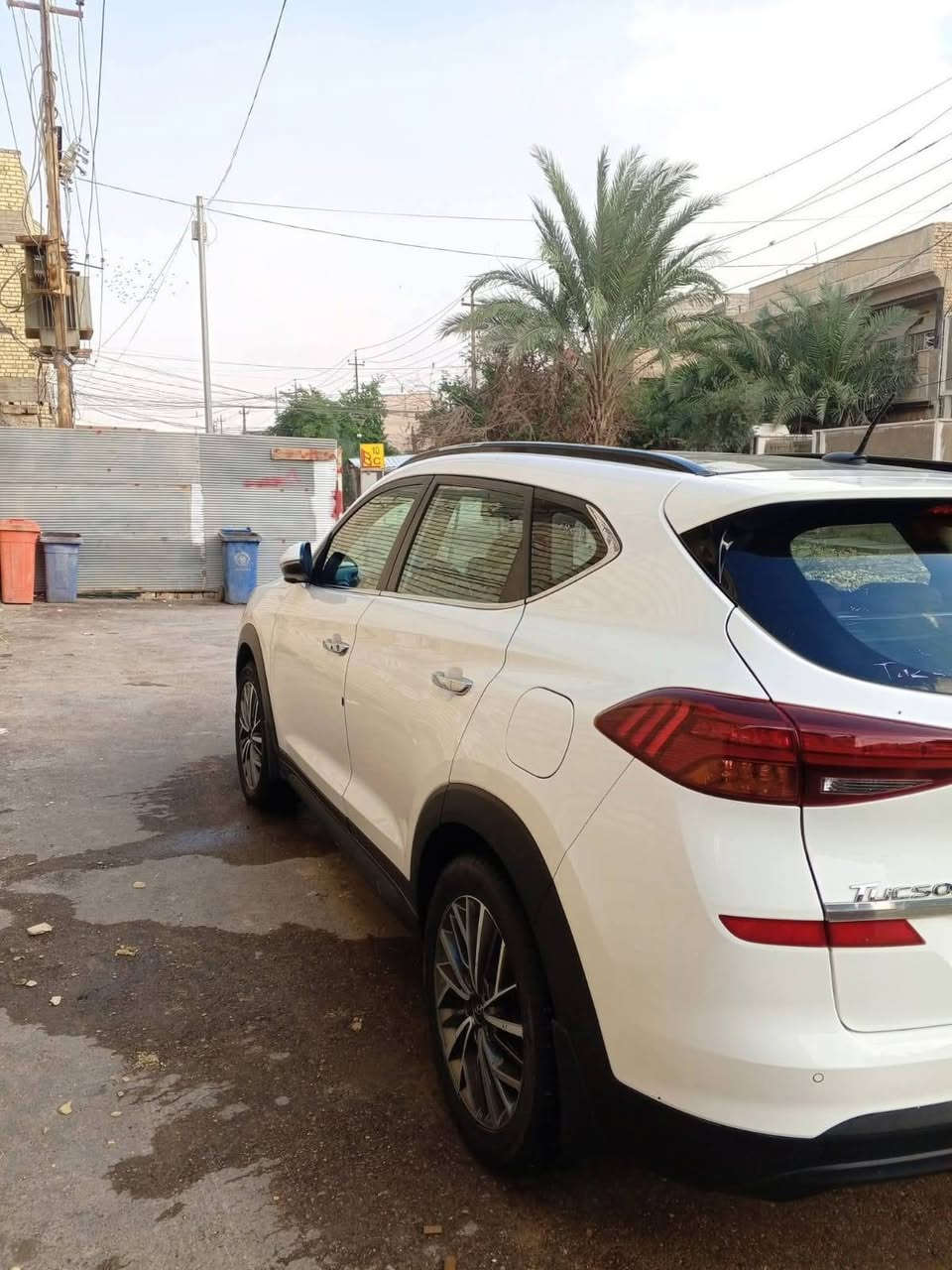 السلام عليكم
‏

‏توسان خليجي 2019

‏

‏الكاصد خمس عدسات

‏

 سنويه وتحويل ثاني يوم رقم نكليزي  بغداد بأسمي 

‏

‏مواصفات 

بنرامه

‏حساسات 

‏

‏أمامية خلفية 

‏

‏مري شفط 

‏

‏ثلاثة وضعيات قياده 

‏

‏بصمة وتشغيل 

‏

‏ترحيب بل يدات والمري جانبيه 

‏

‏شحن لاسلكي 

‏

‏تبريد قطعتين 

‏

‏بك لايت فول أليدي 

‏

‏سياره واحد ع واحد 

 ماشية 115 حقيقي

‏

‏السعر 205بيها مجال للشراي 

‏

‏مكان السياره 

بغداد الامين الثانيه
*********** بي واتساب
