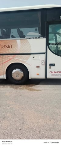 اخوان باص للبيع اصل 2002 الرقم 2015 واقع حال مرسيدس تبريد زعانف الداخل...