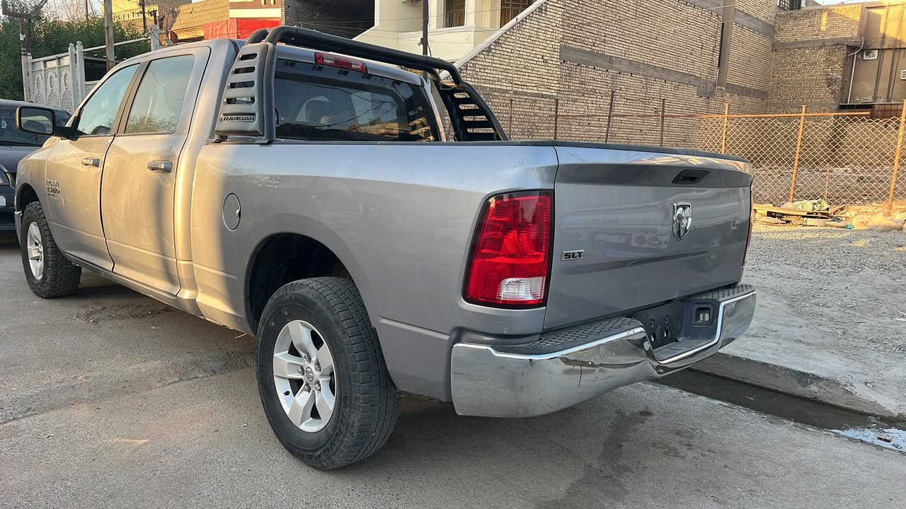 السلام عليكم
دوج رام مديل ٢٠٢١ 
محرك ٥٧٠٠
رقم بغداد
حادث بجم تصليح درجه أولى
باب طويل سياره جاهزه
سعر مناسب لشراي 
***********
