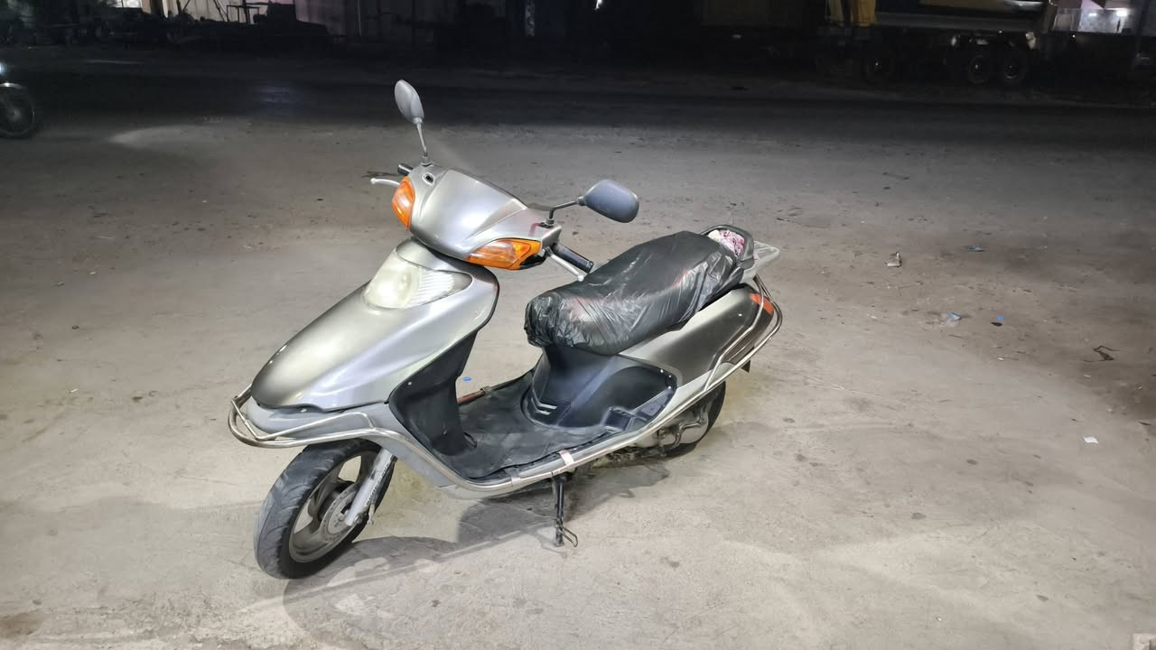 دراجه سبيسي للبيع دراجه نضيفه شغاله سلف هندر شغل وروح سعر 600 وبيه مجال للشراي مكاني واسط نعمانيه  ***********
