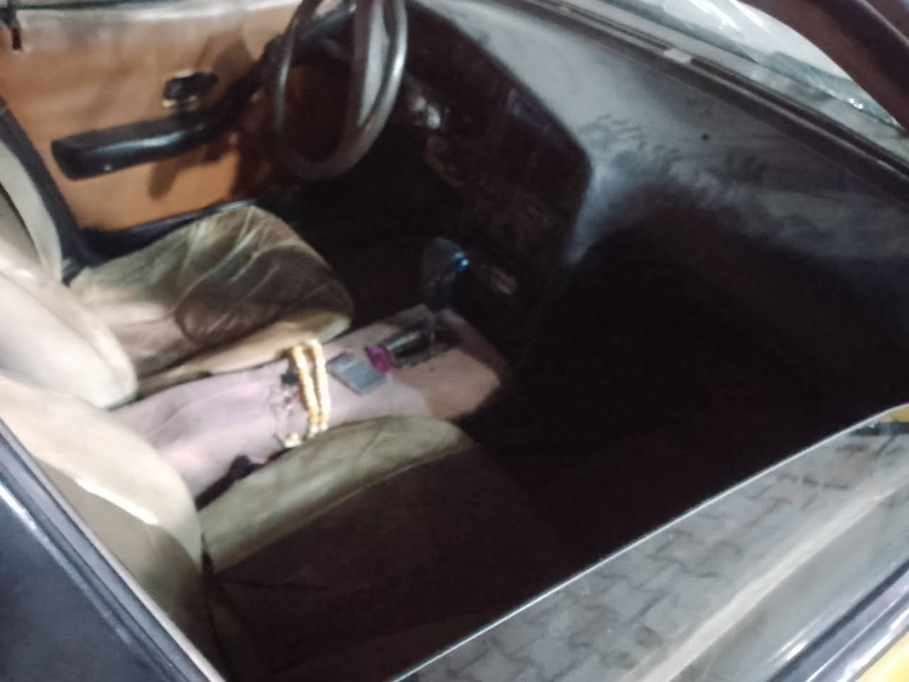 ***********،***********
