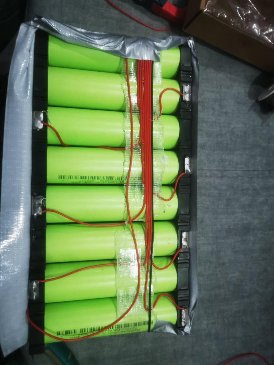 تم عمل بطارية ليثيوم فوسفات الحديد ٦٠ فولت ١٥ امبير
ضمان سنة
عالم الالكترونيات لبطاريات الليثيوم ***********
