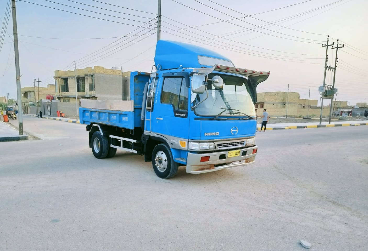 هينو انكر قلاب معلايه قرار 48 موديل 2013 محرك 80 محرك وكير مكفولات لا تبخير ولا تنقيص 7كير سياره جديده  مكفولة كفاله عامه رقم بغداد السياره حداديه كهربائيات كالهة  جاهزة  رقم الهاتف ***********
مكان ذي قار
