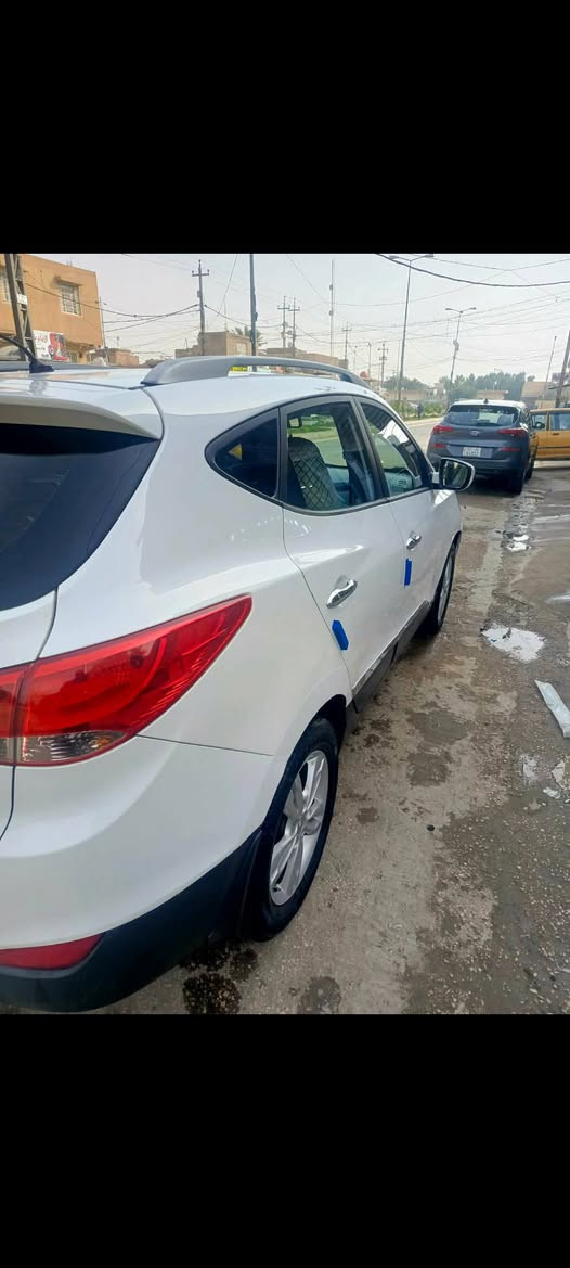 السلام عليكم توسان 13خليجي بيها جاملغ صبغ عكس السايق وبيها بارد كم قطعه محرك كير تبري خير من الف الله السعر 136مكان السياره الاسكندريه اتصال ***********او***********
