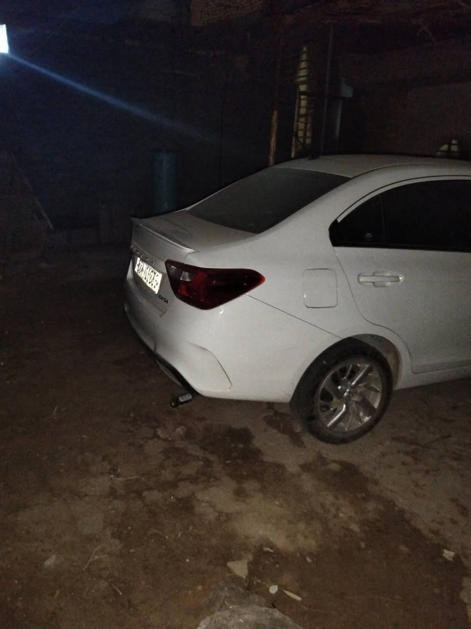 السلام عليكم
برتون للبيع موديل2025بحاله الوكاله زيرو كفاله
ضمان 5 سنوات مكينه كير كهربائيات بالشركه
تبديل دهن سنه مجاني 
محرك 1400 VVT ياباني 
الكير AT ياباني 
شاشه وسطيه 7 انج 
سماعات مع مضخم صوت راقي 
شاشه عرض معلومات
حساسات خلفيه مع كامره
لد امامي نهاري
اشاره بالمري
جام اوتو 4 
2 سويج ريموت
جهاز انذار سرقه
الصناعه ماليزي من شركه برتون غنيه عن التعريف
الرقم اربيل دولي سنويه 2030 الهزه جديده وكاله تحويل
العنوان الكوت    للاستفسار اتصال على الرقم 
‏‪***********
