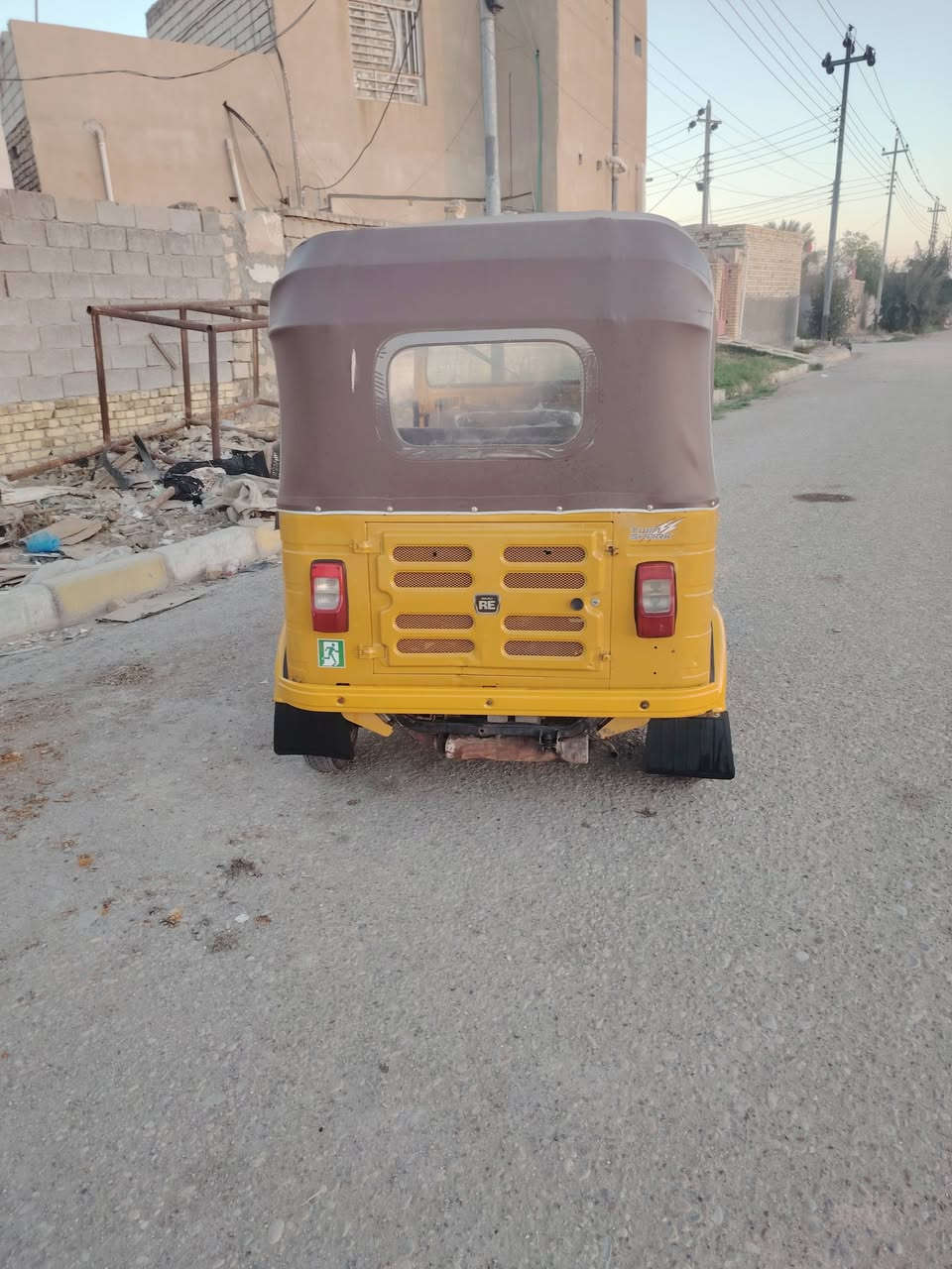 سلام عليكم شباب تكتك للبيع 20 كفاله تكتك سنويه مكان المجر الكبير للستفسار رقم الهاتف ***********
