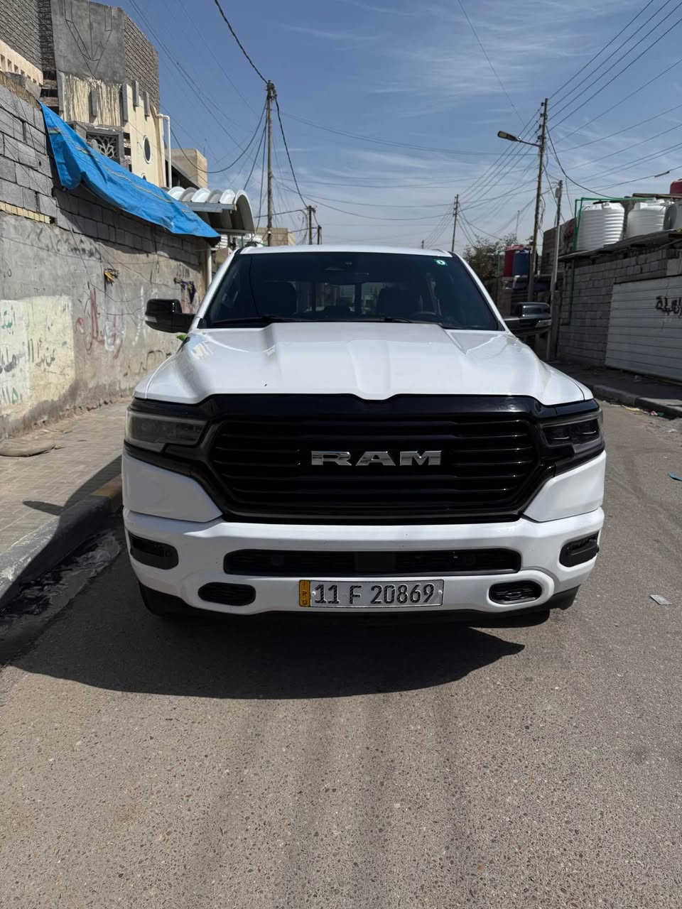 رام لون ستار 2025 السياره وارد امريكي محرك v6 3600 بانزين عادي انسى الصرفيه وانسى الدونص حادثها جاملغ وبنيد الضرر سطحي الراديترات نفسها مامبدله وبيها ثقب قرب فتحه البانزين 
السياره ماشيه 17 الف كيلومتر 
باقي المواصفات بالصور 
السعر 360 
3شدات و 60 ورقه ابو الخصيب, البصرة


**إذا كنت صاحب هذا الإعلان وتريد حذفه لأي سبب، رجاءا أرسل رسالة إلى الدعم الفني**