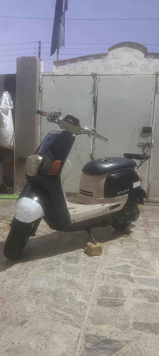 ماكس بوليس للبيع مجفته مره وحده 
السعر 600 وبيه مجال الشراي يتصل ويدلل ***********
