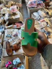 هلووو حبايبي غدا متوفرات السليبرات نسائي ورجالي أطفال وبيبي متوفر توصي...