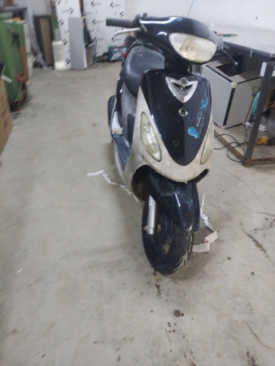 السلام عليكم دراجه ماكس منغولي نضيفه او مكينه مامفتوحه مامحتاجه شي السعر خاص الشراي
بي خير او يدلل متواجد فيسبوك او رقم ***********
