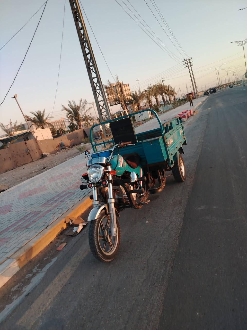 سلام عليكم ستوته دولفين للبيع موديل 2022 محرك 25كهربائيات كلها شغاله جاهزه الستوته للستفسار *********** غير متواجد خاص

