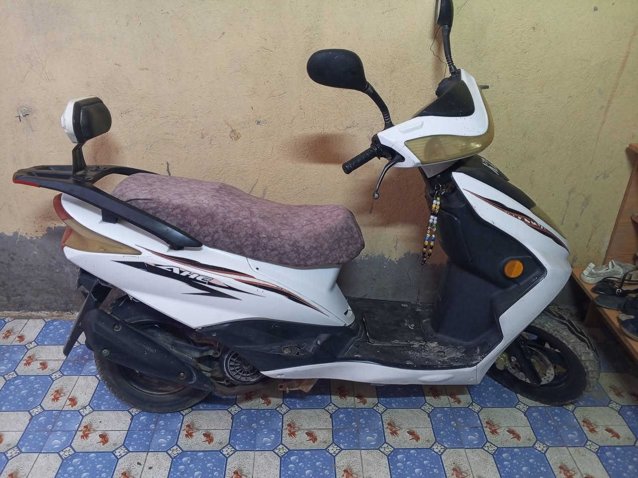 للبيع السعر 250 وبيها مجال اللي يريدها يدق على هذا الرقم ***********
