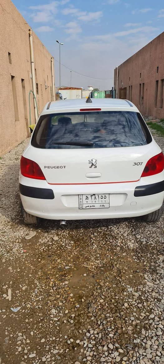 بيجو ٣٠٧ موديل ٢٠٠٤ للبيع
السعر ٥٥ ورقه وبيه مجال 
السياره كامله بس بيه نواقص بسيطه تشوفه بعينك 
العنوان بغداد القاهره 
***********

