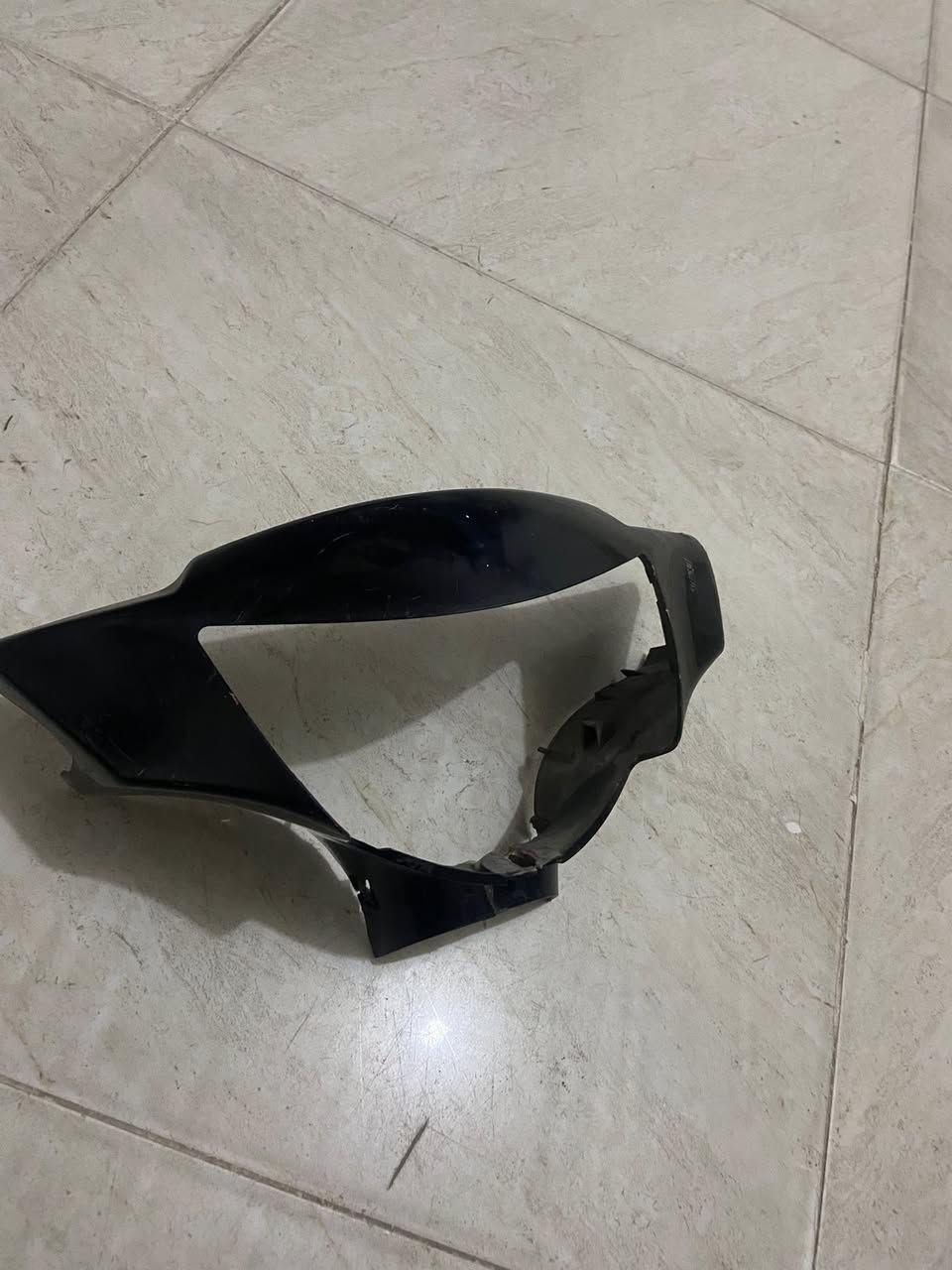 سلام عليكم كفرات ماكس عده البجم بيهن ثلمه بل حافه بس اصليات بلادي مال ماكس عدله وكزوز بلادي فول ملاح مابي قطره لحيم كلهن ب50 الف قفل 
مكاني البصره العشار
رقمي ***********
