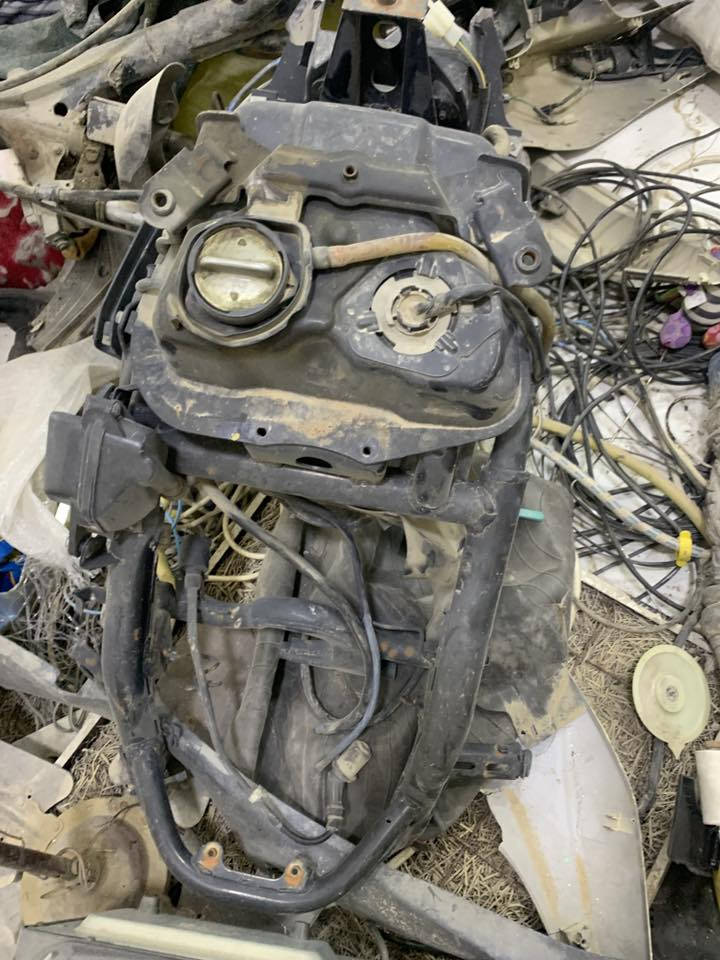 كوم حديد 100 الف العنوان بغداد البلديات ***********
