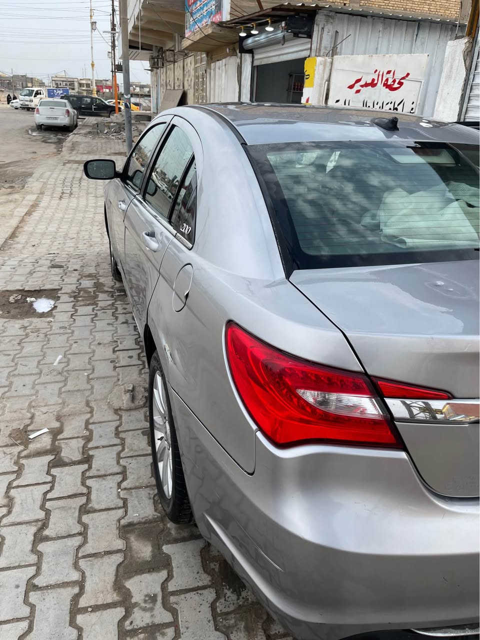 كرازيلر سي 200 موديل 2013 رقم بصرة سنوية نهاية ال 27 
السيارة جاهزة كير مكينة تبريد كهربائيات 
حدادة امامية كاملة نقص ربل مكينة 
الحدادة الخلفية تحتاج تبديل 
تحتاج صبغ السيارة 
تبريد جاهز 
السيارة مصبوغة حزام بسبب الجراد 
ابيع شوف العين تقتنع بخدمتك 
السعر 70 ورقة وبيها مجال 
البصرة شط العرب 
للتواصل *********** 964+ البصرة, العراق
