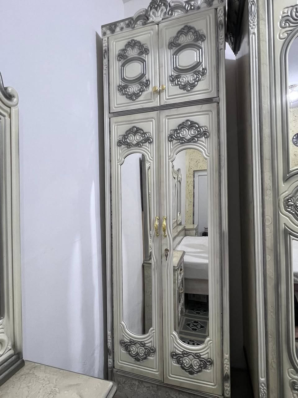 غرفه نوم للبيع 
خشب عراقي 
تصميم تركي
السعر مليون900
رقم ***********
***********واتساب
