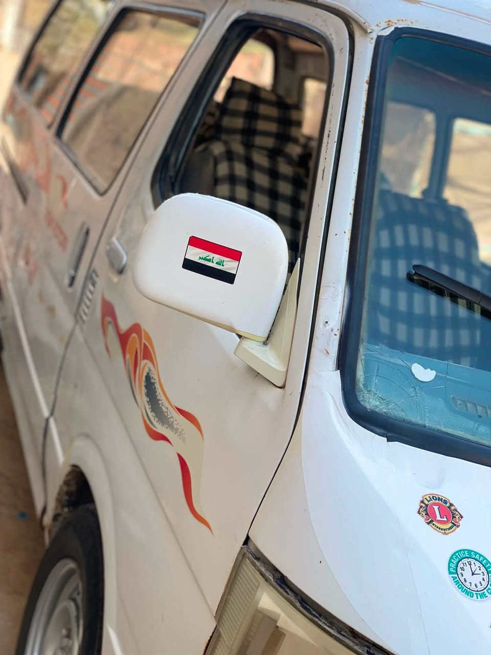 سلام عليكم كيه فتون سياره جاهزه وجديده تخم تاير ويل بجيس مكينه وكير جدد شرط مابيه نقص برغي  رقم بابل راعيه ماندله مكاني نجف سعره 25 بيع مستعجل ***********
