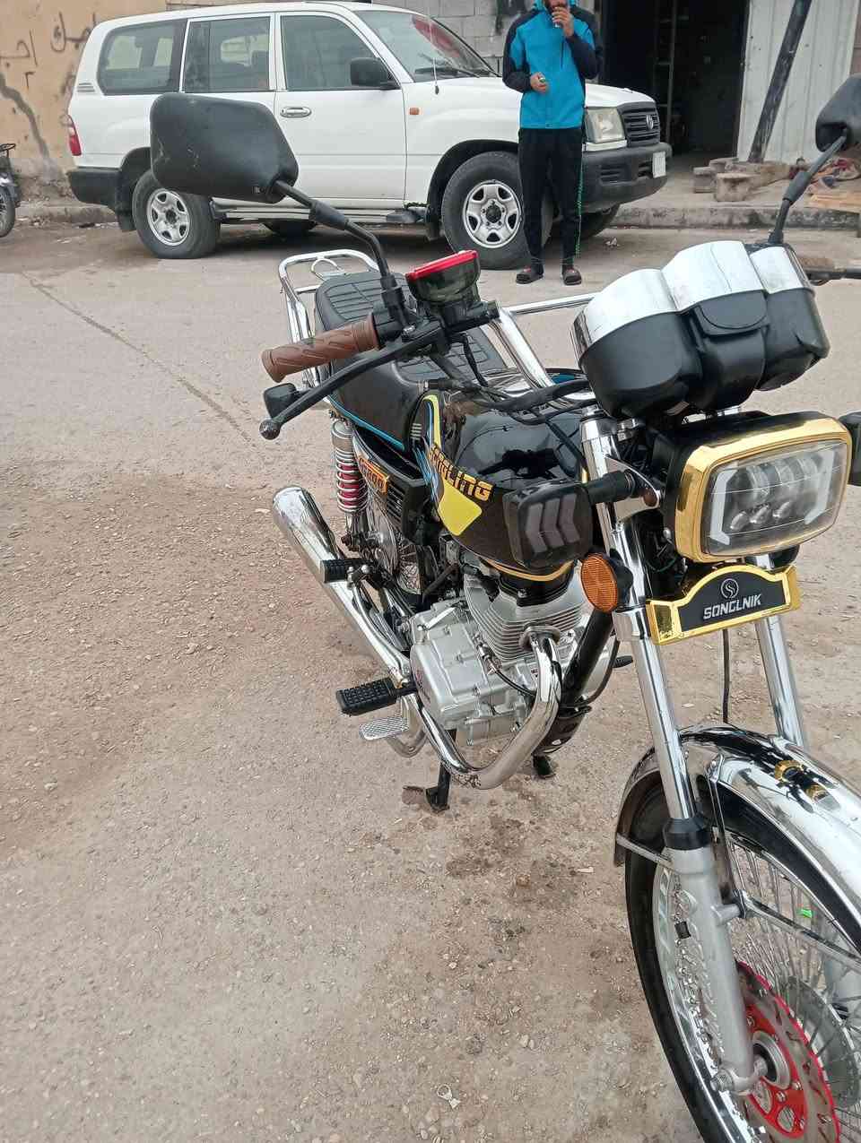 سلام عليكم دراجه للبيع المديل 2025الدراجه مكفوله 4كير كير اوراق اصولي نقصه دشبول طافي وفج ابريك فقط السعر 600وبيه مجال لشراي المكان الكماليه الرقم ***********
