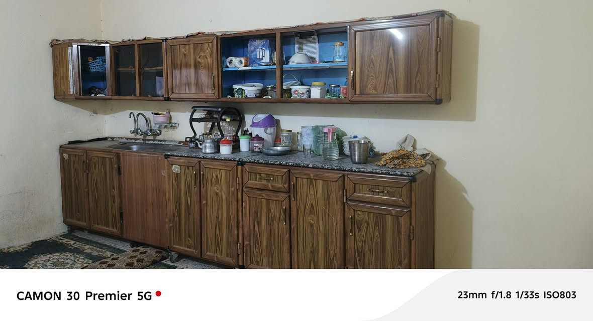 كاونتر 4متر مابي اي ضرر فقط جامات مكسرات السعر 250الف
*********** واتساب 👉
