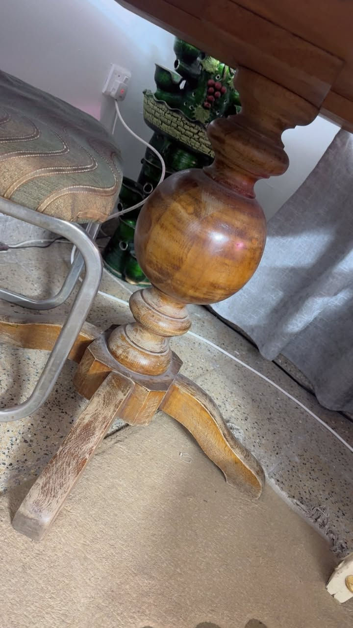 ميز خشب الصاج الاصلي مالقبل للبيع
السعر٢٥٠
وبيها مجال


**إذا كنت صاحب هذا الإعلان وتريد حذفه لأي سبب، رجاءا أرسل رسالة إلى الدعم الفني**