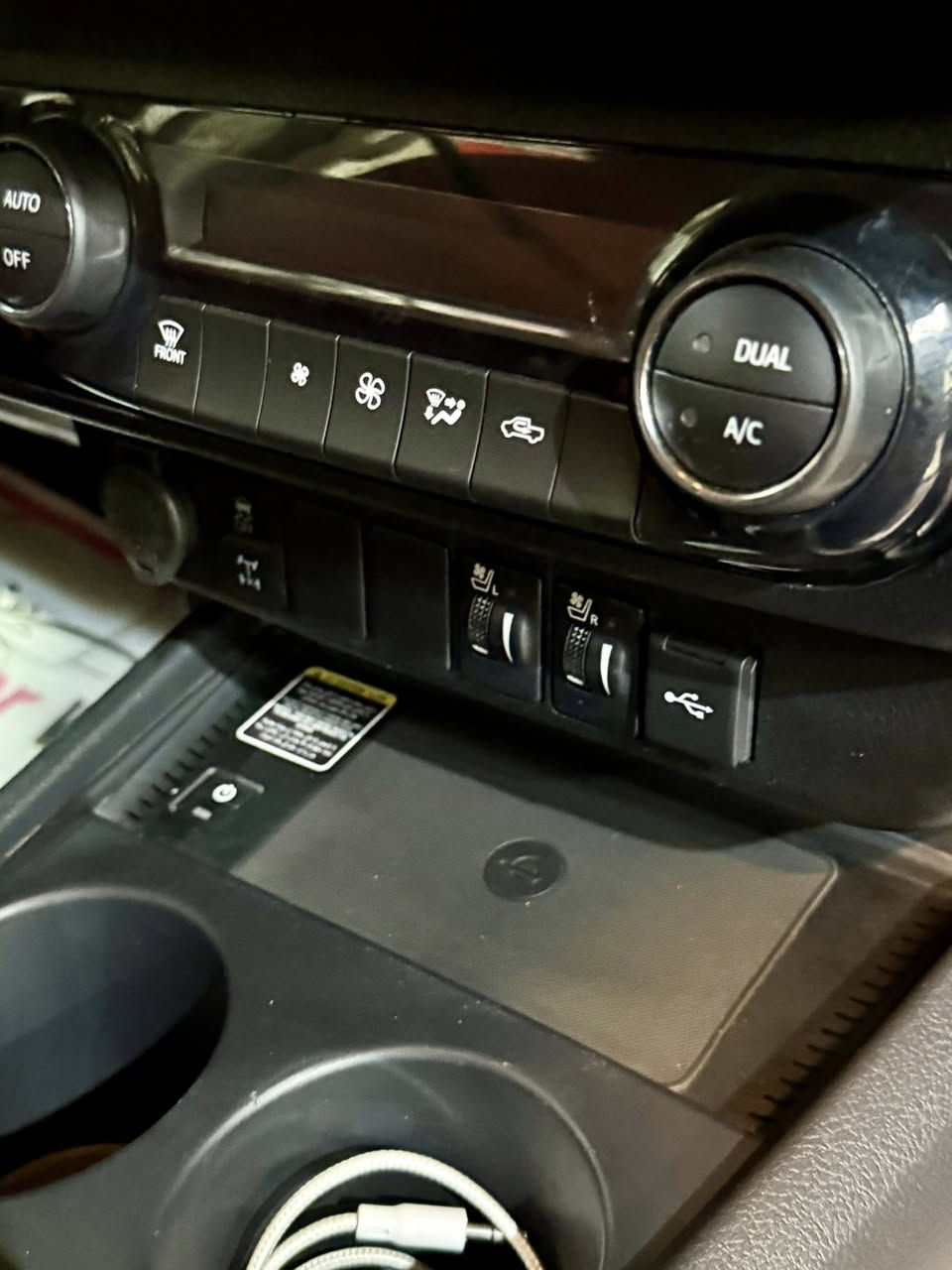 هايلوكس ٢٠٢٤ شريكه ساز زمان
ماشى ٢٠ الف حقيقى   ٤ سلندر. 
مكفوله دعامى للدعامى  فول مواصفات 
مكان كلار 
سعر قفل ٣٥٥$
ضمان شريكة 
بسمه شاشه حساس كشن تبريت   ويرليس  تحديد سرعه اوتوماتيك فورويل 
***********
بس البيع
