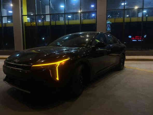 السلام عليكم 

للبيع K4 2025 

ماشيه ١٠٠٠ 

بصمه 

رادارات 

تشغيل عند بعد 

مثبت سرعه 

تبريد بيانو 

اضائه داخليه لمس 

لد امامي خلفي 

قياده ذاتيه 

توقف ذاتي 

شاشه متصله 

تنبيه خروج من المسار 

مكينه 2000 دوش 

سياره كلش نضيفه 

حادثه جاملغ مبدل وحافت البنيد يعني قطع وحده  مبدله

كامله من كلشي ثاني يوم ترقم 

السعر 

الرقم *********** المراسله واتساب 

الموقع بغداد الحريه بغداد
